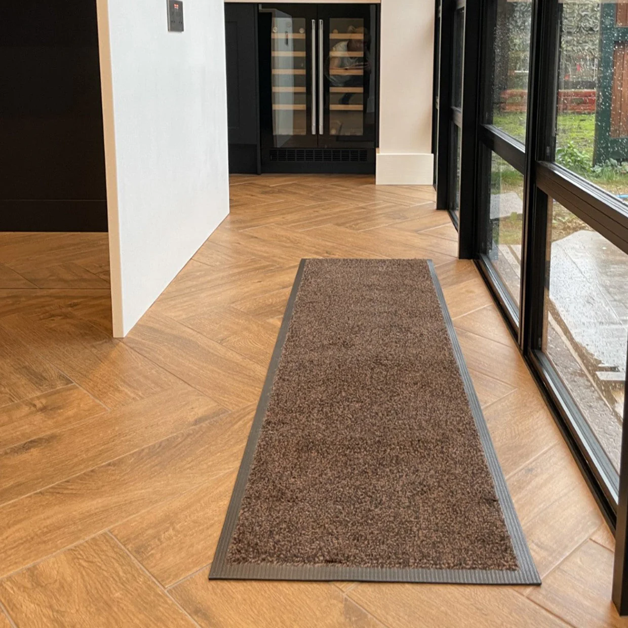Lustre Heavy Duty Machine Washable Rubber Backed Entrance Mat - Image 2