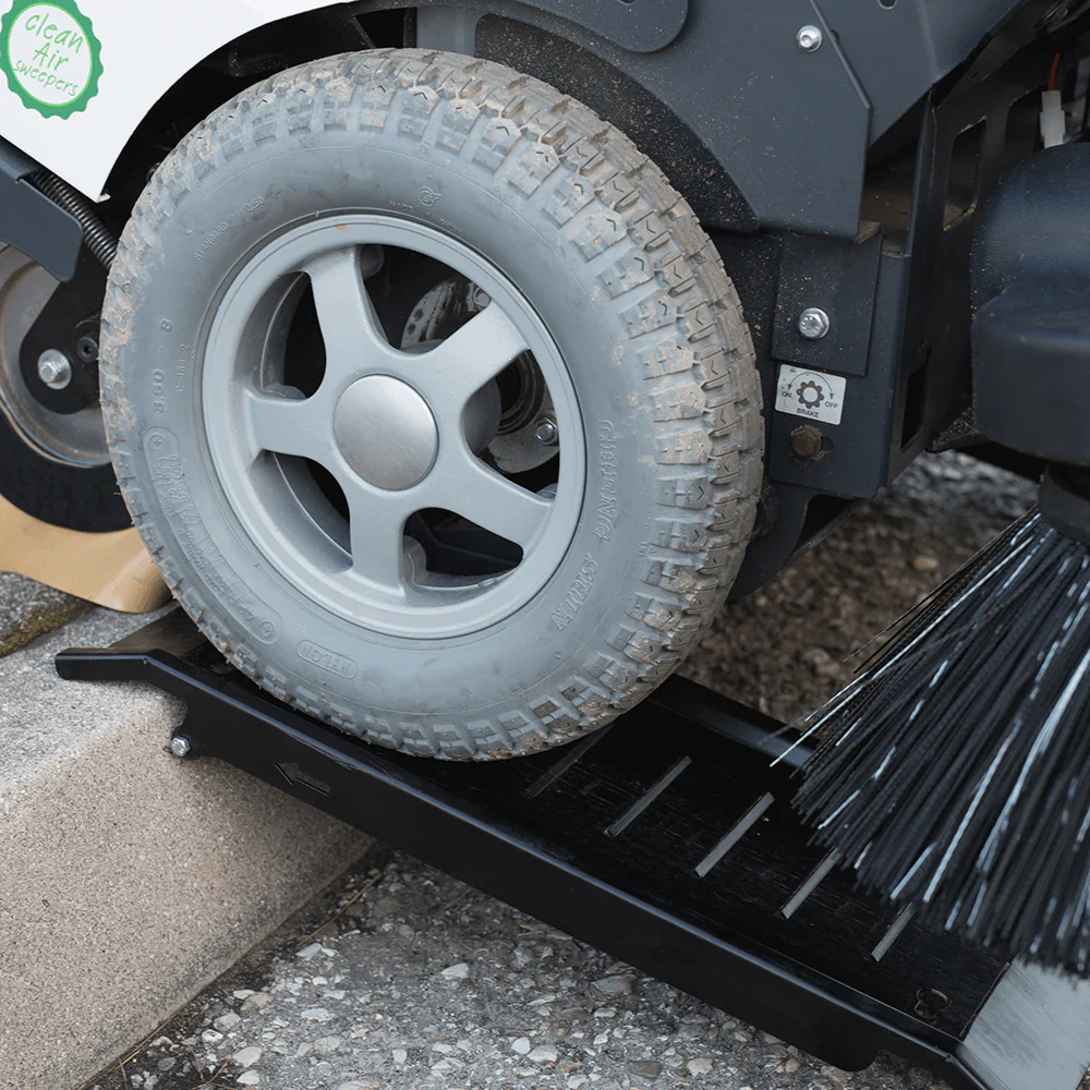 MAXVAC MaxWind Pedestrian Sweeper - Image 6