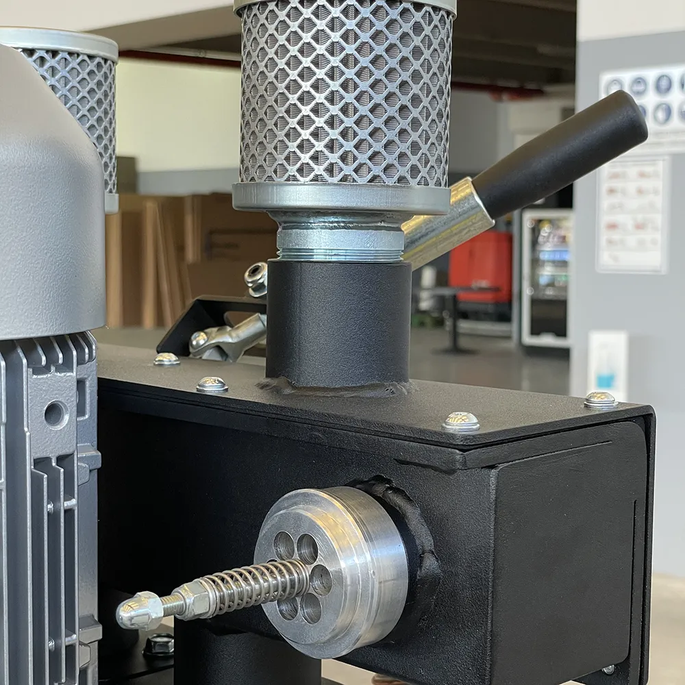 MAXVAC SUPRA SV1-825-LBO Oil & Swarf - Image 12