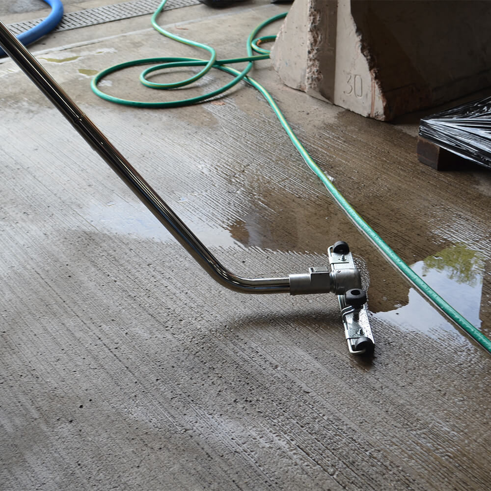 Petrol Powered Flood Vacuum, MAXVAC Petrovac™ incl. 25m Hose & Wand Set - Image 2